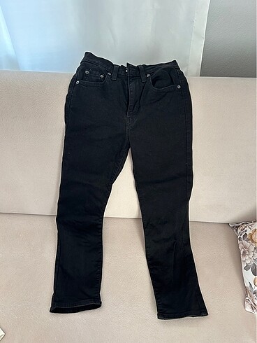 Levi?s Jean Kot Siyah Yüksek Bel Crop 24