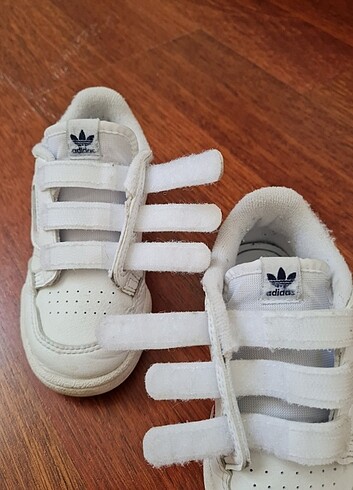 Adidas unisex cocuk ayakkabı 