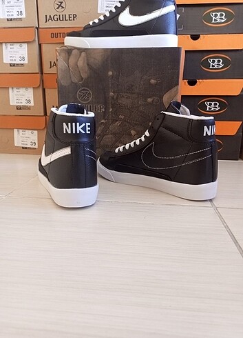 Nike Sıfır Nike Blazer Spor Ayakkabı