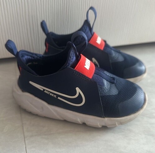 Nike 27 numara spor ayakkabı