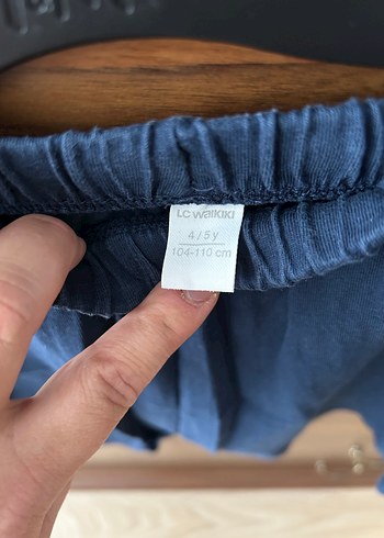 Gri ve Lacivert Erkek Çocuk Şort - Görsel 2