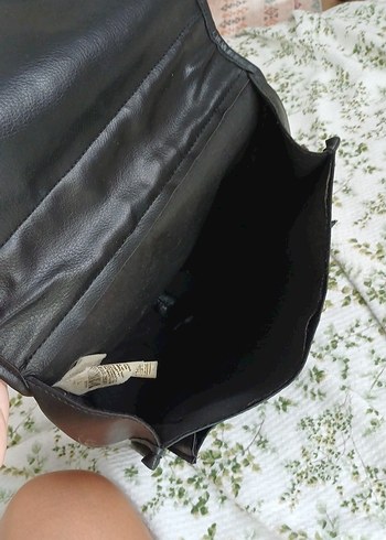 Siyah Deri Tokalı Kadın Sırt Çantası - Görsel 6