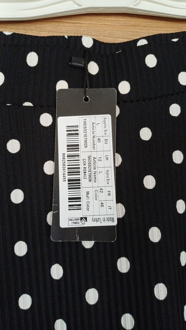 Puantiye Desenli Uzun Piliseli Etek - Görsel 2