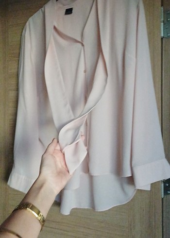 V Yakalı Düğmeli Kadın Gömlek - Görsel 2