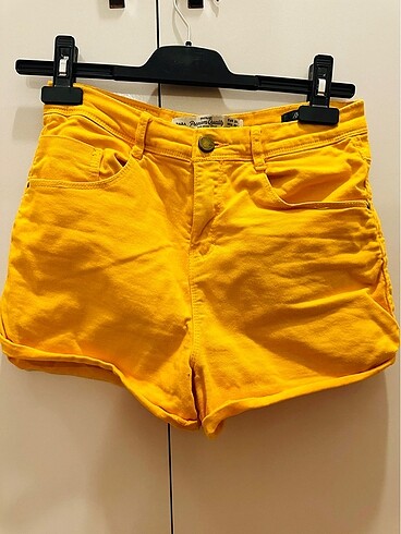 Kot Short zara