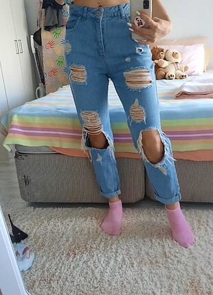 Yırtık Mom Jeans