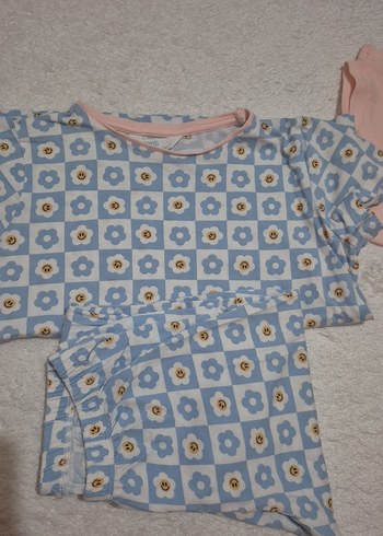 6 Yaş Beden Kız Çocuk Pembe Çiçek Desenli Kısa Kollu Pijama
