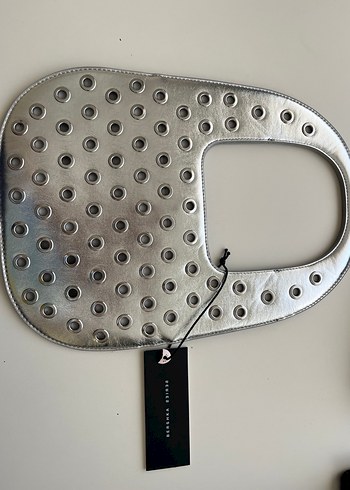 Gri Metal Tokalı Kadın Çanta