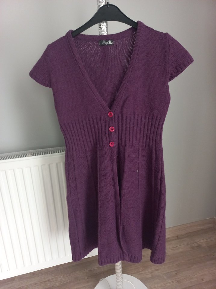 Mor V Yaka Düğmeli Triko Hamile Elbisesi - Görsel 2