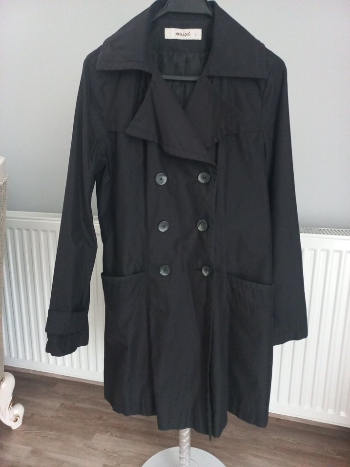 Düğmeli Siyah Midi Kadın Trençkot - Görsel 3