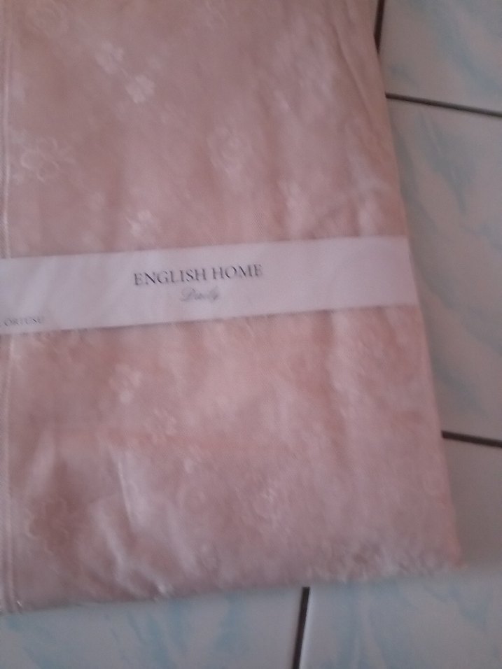 Pembe Desenli güpürlü masa örtüsü - Görsel 4