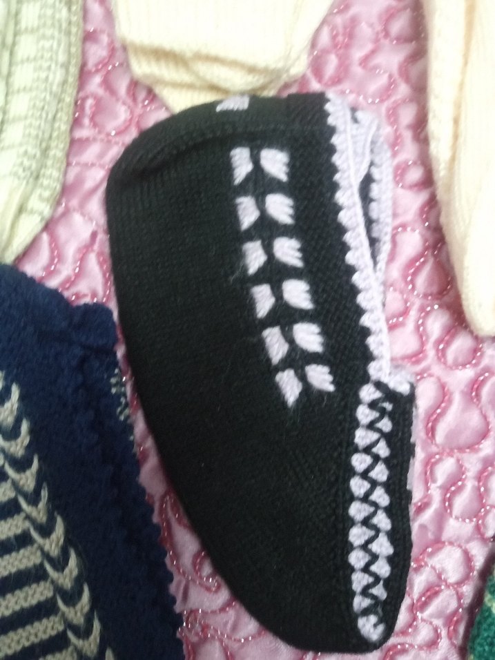 kadın Nakışlı Örgü Çoraplar - Görsel 2