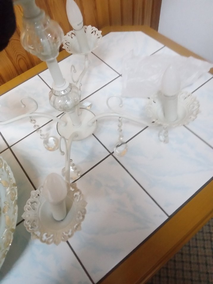 Beyaz Dekoratif Avize Lambası - Görsel 2