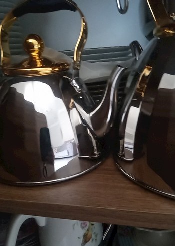 American Vintage Parlak Altın Renkli Çaydanlık