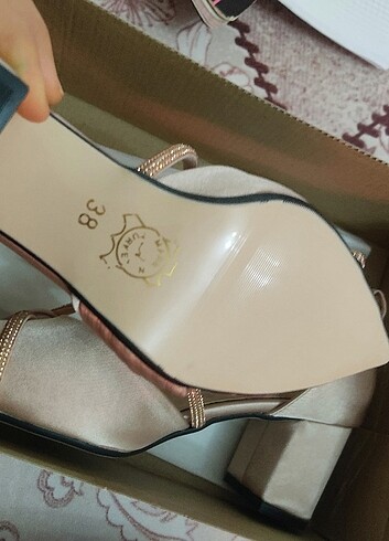 Nine West Kısa topuklu 