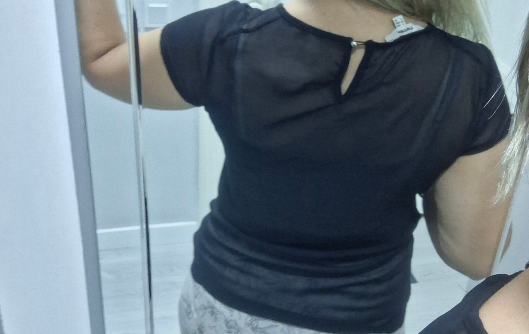 Siyah V Yaka  Bluzu,s ,M uyumlu - Görsel 2