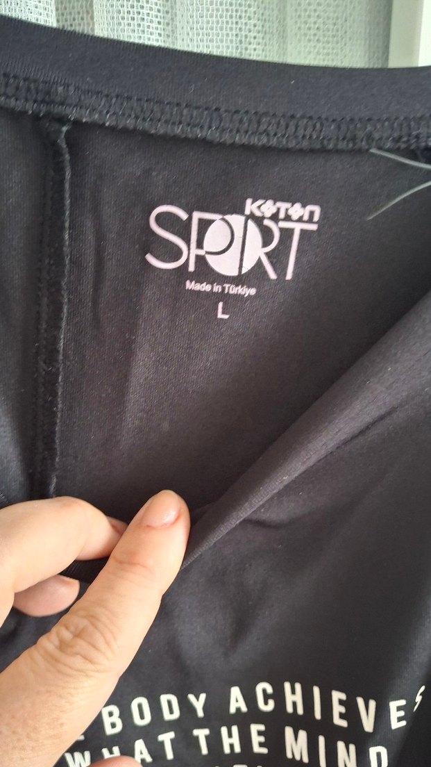 Siyah Baskılı Salaş Tişörtü - Görsel 2