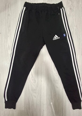 Adidas m