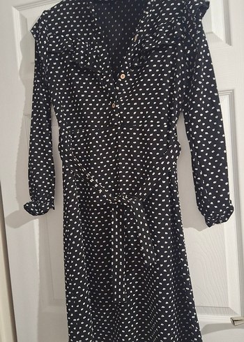 Puantiye Desenli Siyah Midi Elbise Yepyeni - Görsel 2