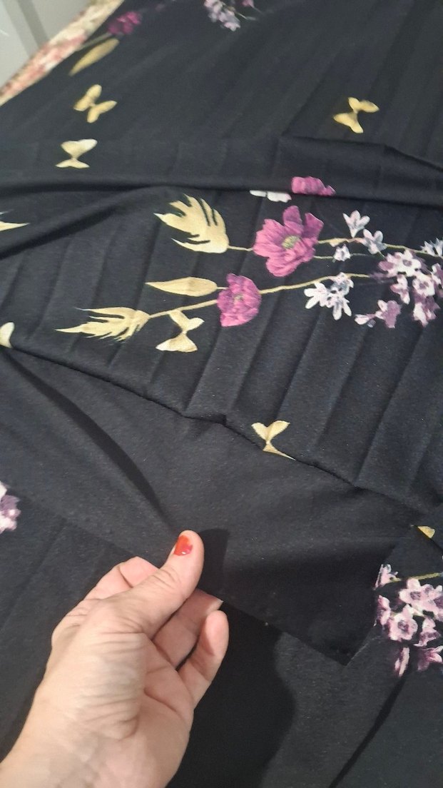 Siyah Çiçekli Piliseli Uzun Etek - Görsel 3