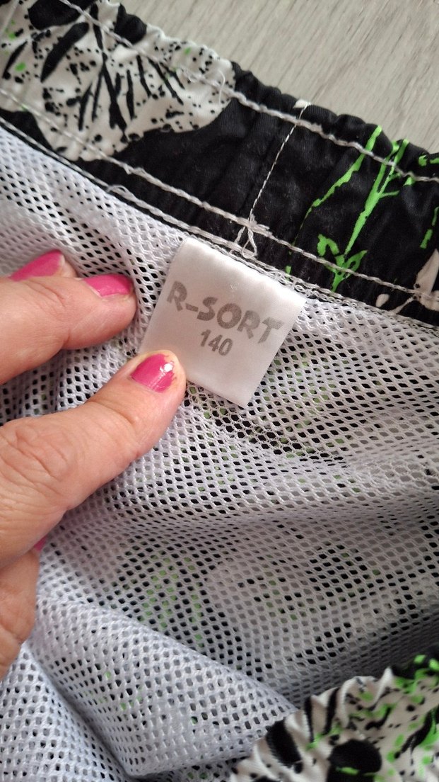 Düğmeli Yeşil Baskılı Erkek Mayo - Görsel 3