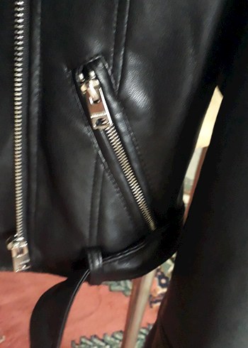 Kadın Siyah Kısa Deri Biker Çeket - Görsel 10