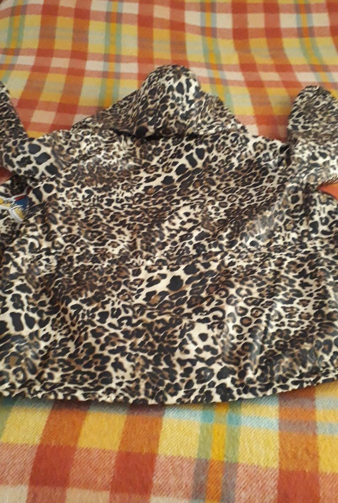 Kapüşonlu Leopar Desenli Kadın Ceket - Görsel 4