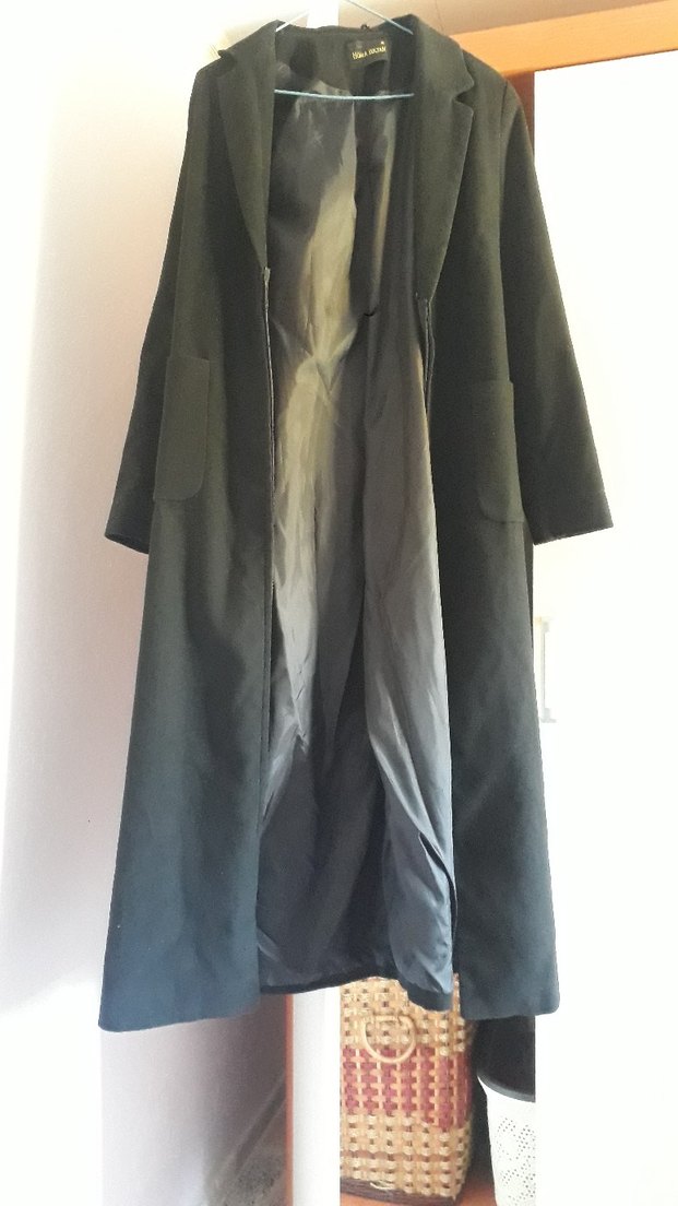 Kürk Detaylı Siyah Uzun Kadın Kaban - Görsel 3