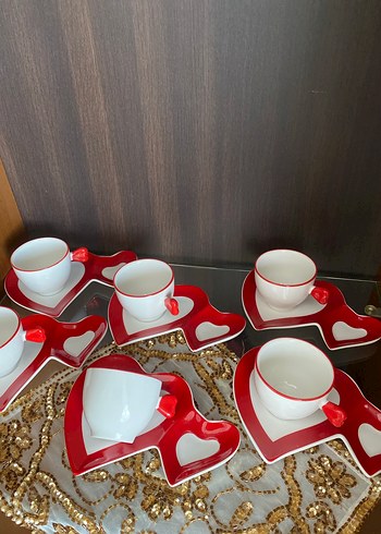 Kırmızı Kalp Tabaklı 6'lı Kahve Fincanı Seti - Görsel 4