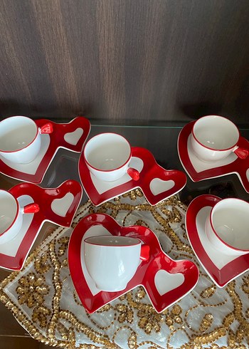 Kırmızı Kalp Tabaklı 6'lı Kahve Fincanı Seti - Görsel 3