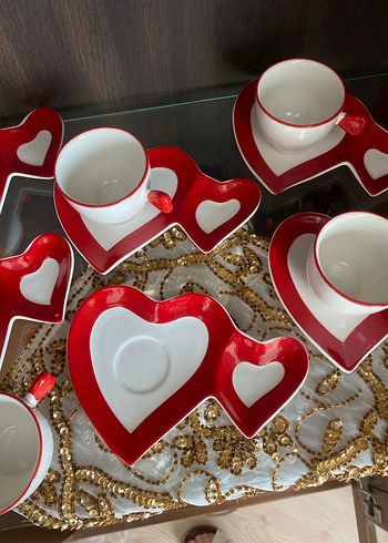 Kırmızı Kalp Tabaklı 6'lı Kahve Fincanı Seti - Görsel 5