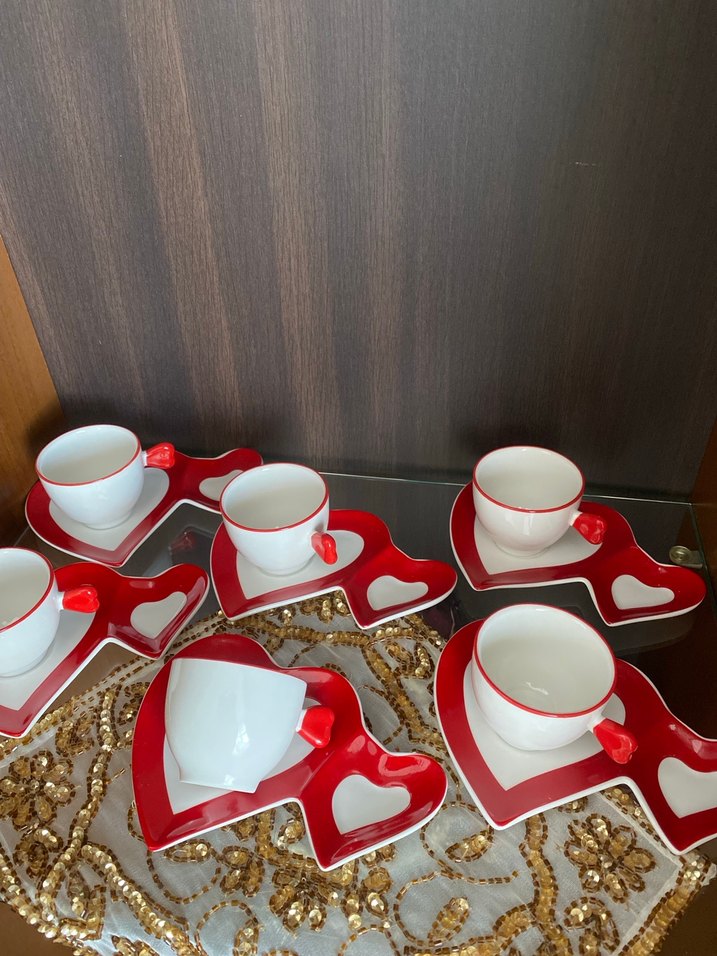 Kırmızı Kalp Tabaklı 6'lı Kahve Fincanı Seti - Görsel 4