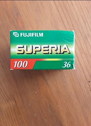 Fuji film süperia 100. 35mm film. 2006 bayati 