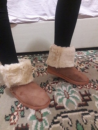 tüylü ugg bot 