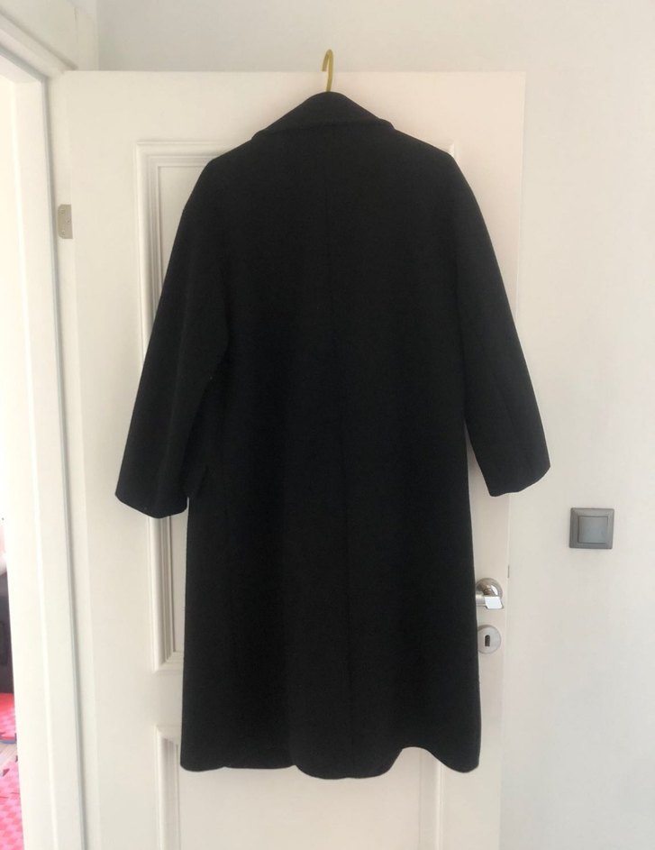 Zara Siyah Düğmeli Uzun Kaban - Görsel 2