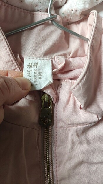 12-18 Ay Beden pembe Renk H&M 12/18 aylık 86 cm kız bebek rüzgarlık 