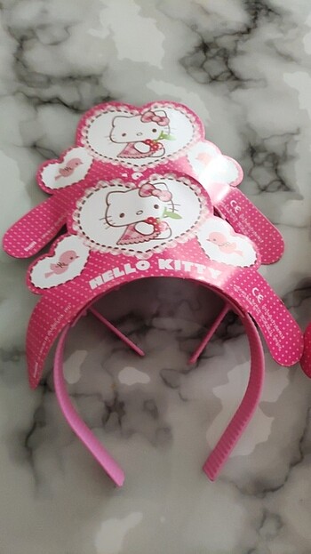  Hello kitty taçlar 4 adet paketinde kullanılmadı 