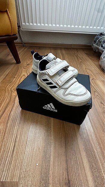 24 Beden Adidas 24 numara spor ayakkabı