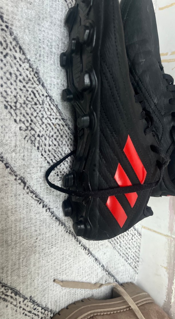 Siyah Kırmızı Erkek Futbol Ayakkabısı Velcro açıklamayı okuyun - Görsel 4