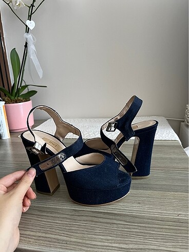 TOPUKLU AYAKKABI - Görsel 5