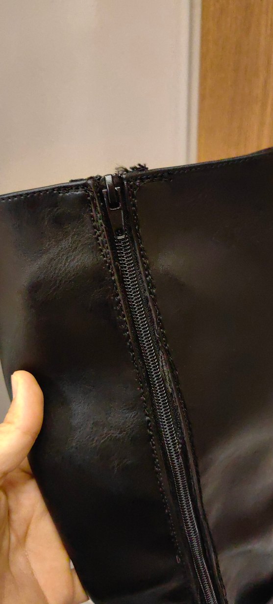 Kadın Siyah Deri Dizaltı Tokalı Çizme - Görsel 5