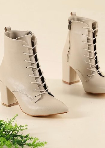 Bej Bağcıklı Kadın Topuklu Bot - Görsel 2