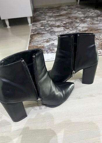 Siyah Deri Stiletto Topuklu Kadın Bot - Görsel 2