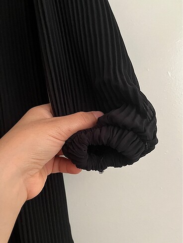 Şifon pileli siyah şık elbise - Görsel 7