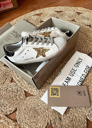 37 Beden çeşitli Renk GOLDEN GOOSE SUPER STAR