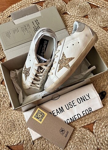 38 Beden beyaz Renk GOLDEN GOOSE SUPER STAR