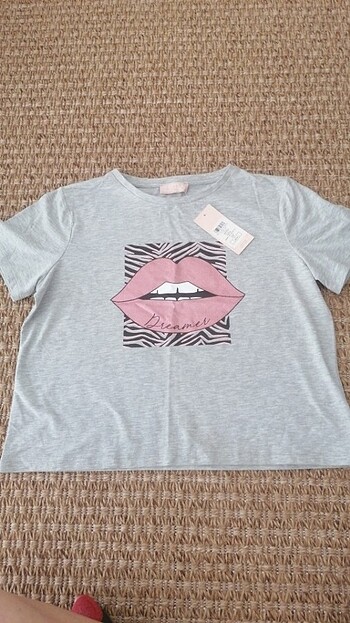 13-14 yas lipsy tshirt