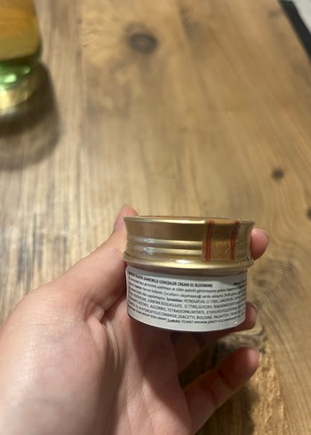 Bej Parlak Kapatıcı ve Aydınlatıcı - SKINFOOD - Görsel 2