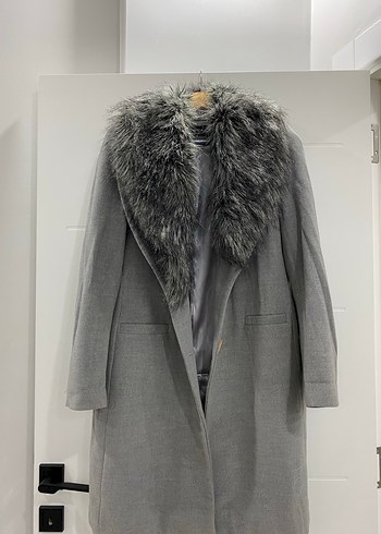 Gri Kaban, Kürk Yaka Detaylı - Görsel 3