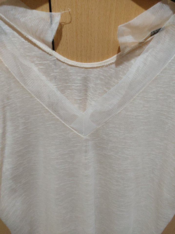 V Yaka krem Kadın Tişört - Görsel 3